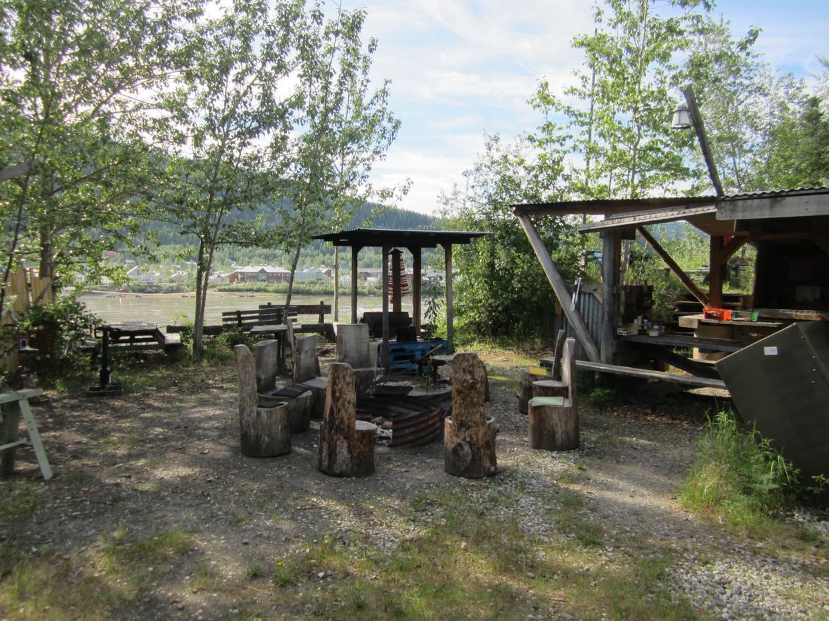 Dawson City River Hostel Eksteriør billede